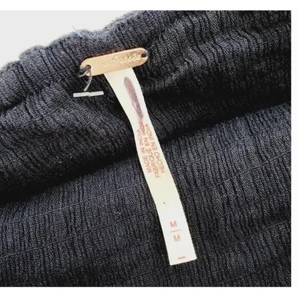 Free People Made Me Blush Black Strapless Bandeau Dress Ruffle Hem Size Medium - Picture 7 of 10